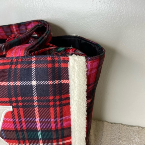 Victoria's Secret Bedding Victorias Secret Plaid Blanket And Tote